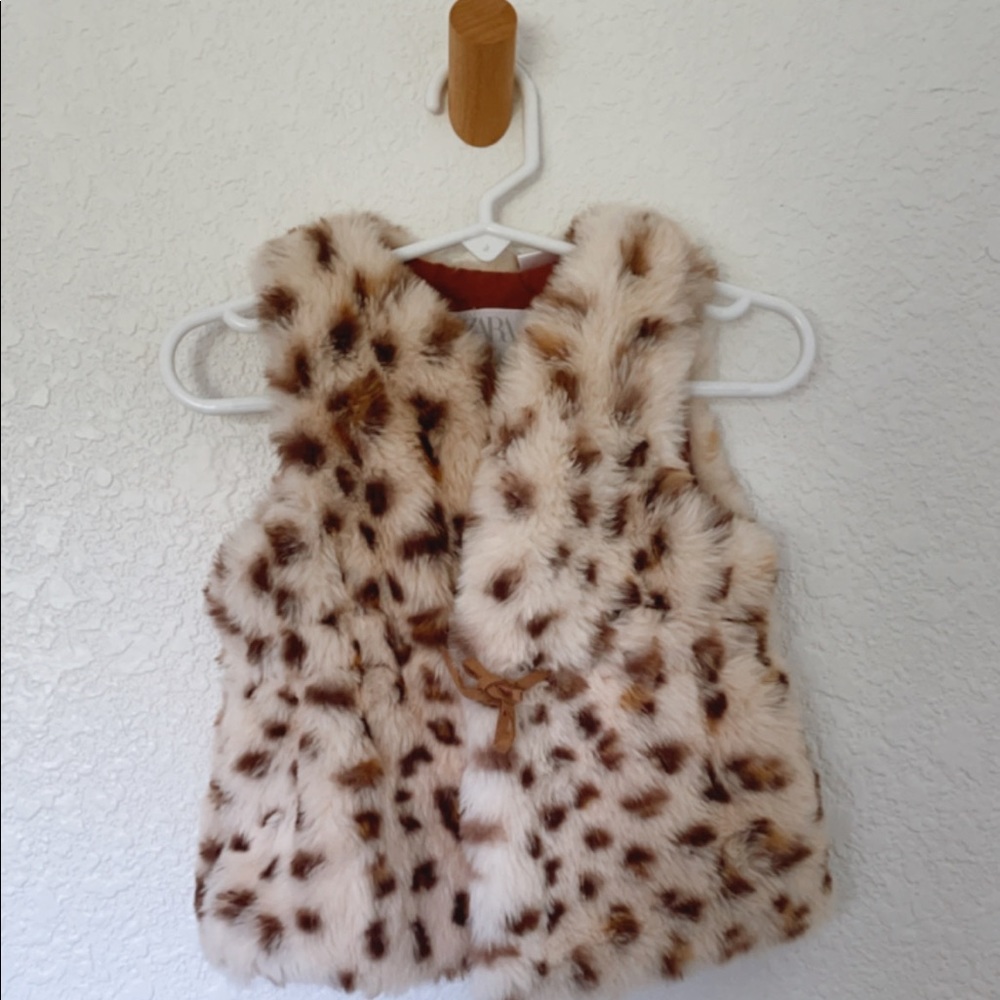 Zara 6-9 months vest